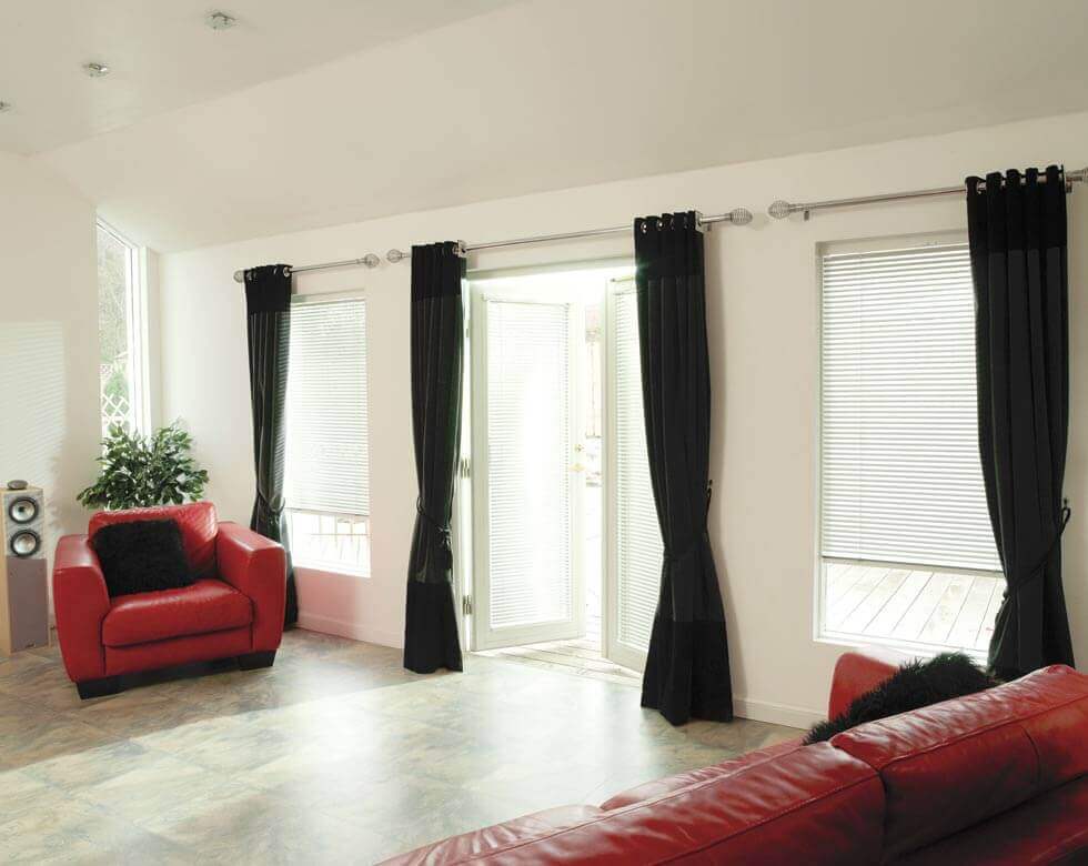 a large image of aluminium venetian blinds from comfort blinds